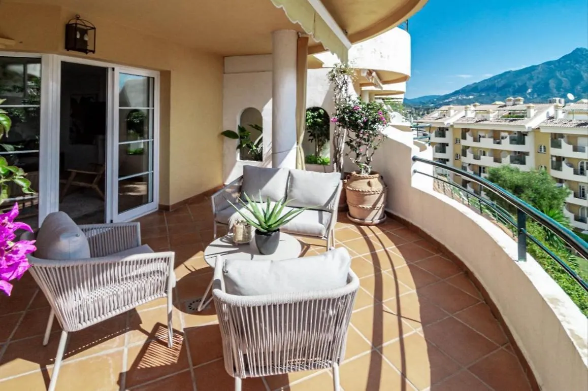 Sleek Apartment With Pool In Marbella - M36